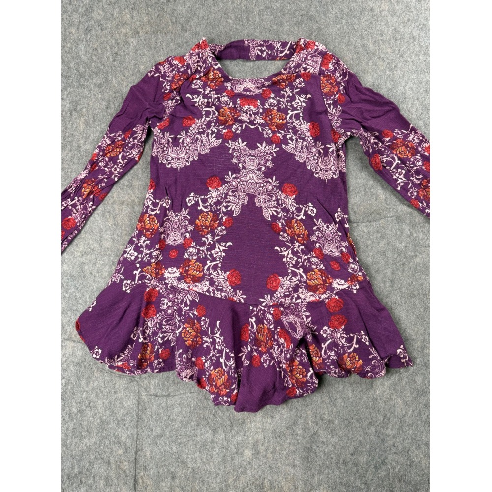 Free People Tunic Top Womens S Purple Rayon Floral Boho Deep V Back Ruffle Hem - Picture 2 of 6